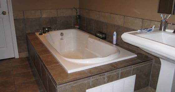Custom bathtub installation